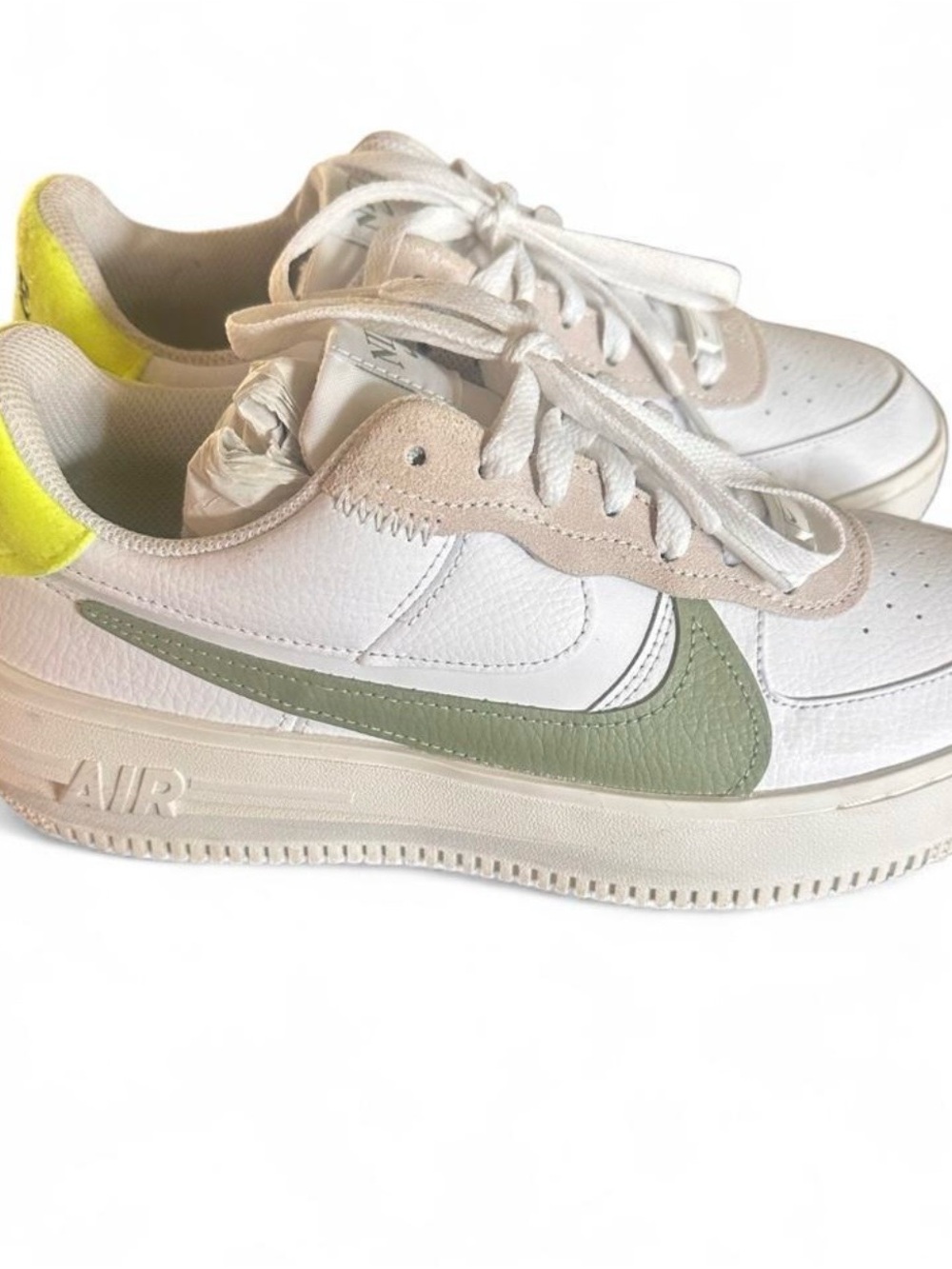 Nike womens Air Force 1 w/box Green Swoosh and Yellow Heel Tab size 9.5